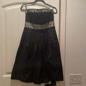 Great little black dress. Banana republic black strapless dress. Size 6.